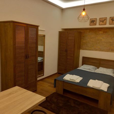 Liszt Ferenc Square Studio Apartment Budapest Bagian luar foto