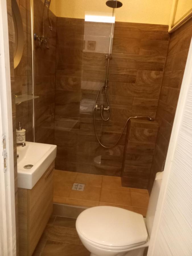 Liszt Ferenc Square Studio Apartment Budapest Bagian luar foto