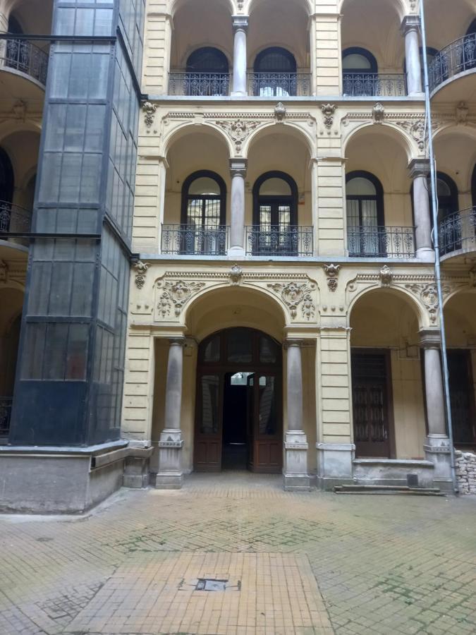 Liszt Ferenc Square Studio Apartment Budapest Bagian luar foto