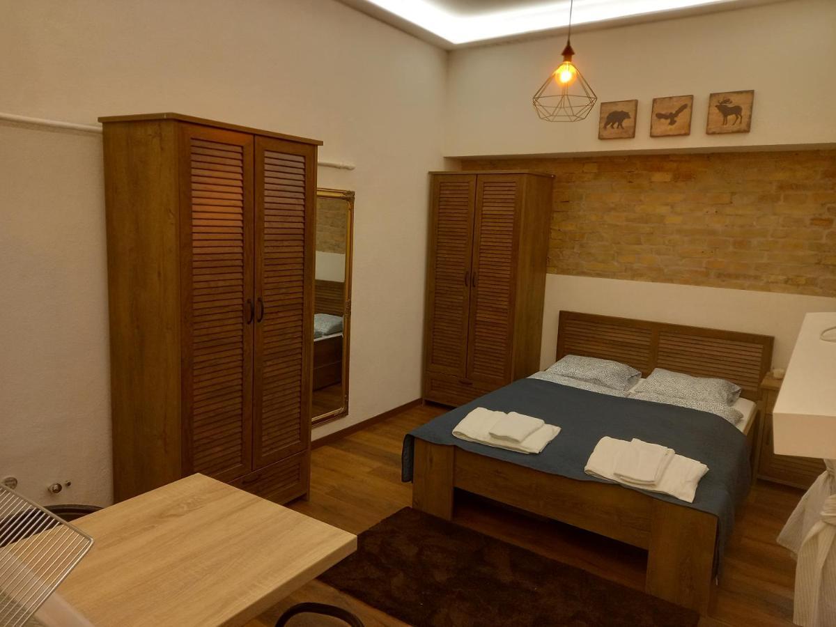 Liszt Ferenc Square Studio Apartment Budapest Bagian luar foto