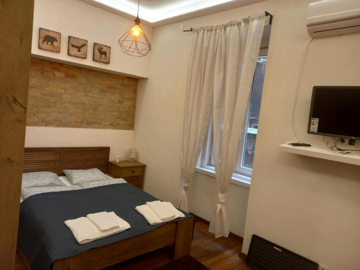 Liszt Ferenc Square Studio Apartment Budapest Bagian luar foto