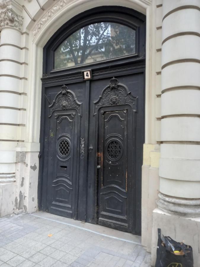Liszt Ferenc Square Studio Apartment Budapest Bagian luar foto